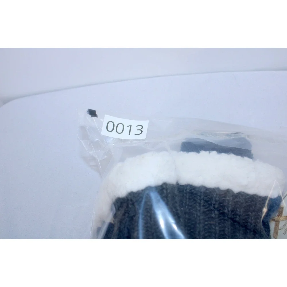 Joy Slipper Socks with Grippers Charcoal Fair Isle Snowflake Pom Pom NWT 4-10